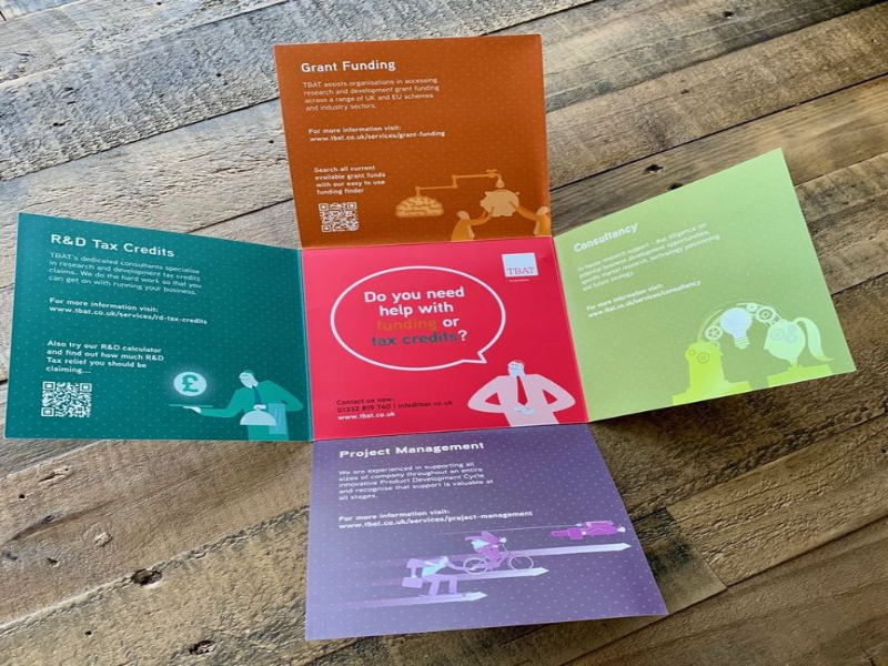 Pamphlet and brochure